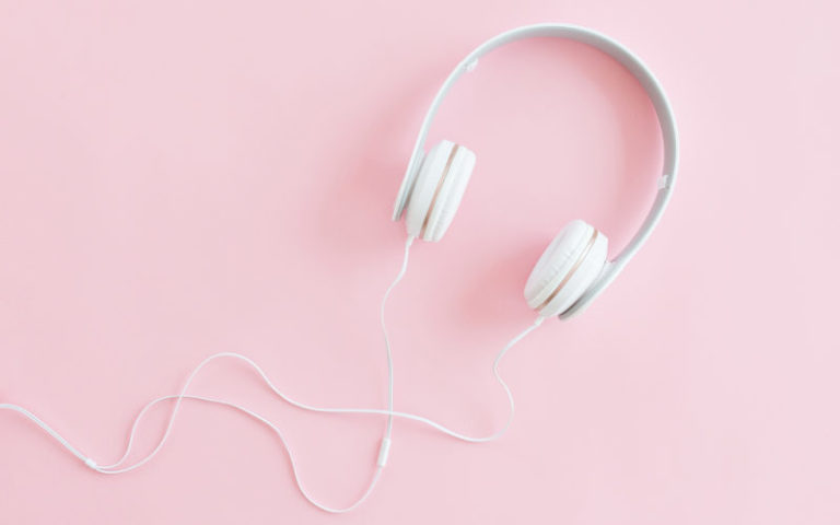 benefits of audiobooks vs reading